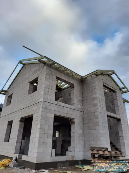 Каменщик, кладка газобетона, кирпича